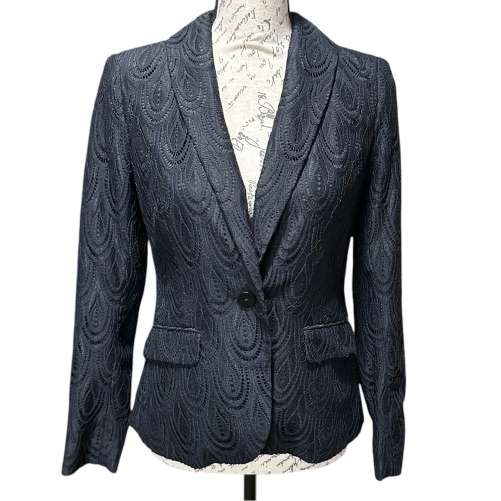 Lilly Pulitzer Black Feather Style Lace Look Single Button Blazer Size 2